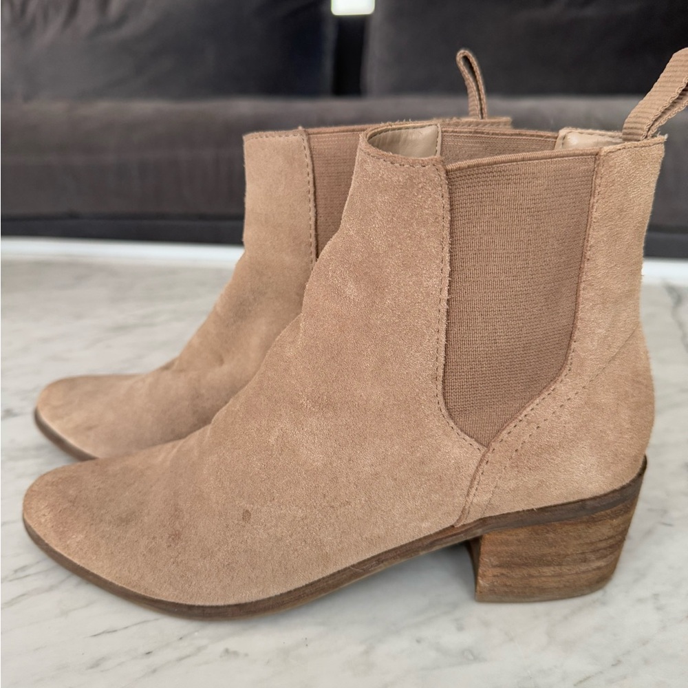 Dolce Vita Tan Suede Ankle Boots